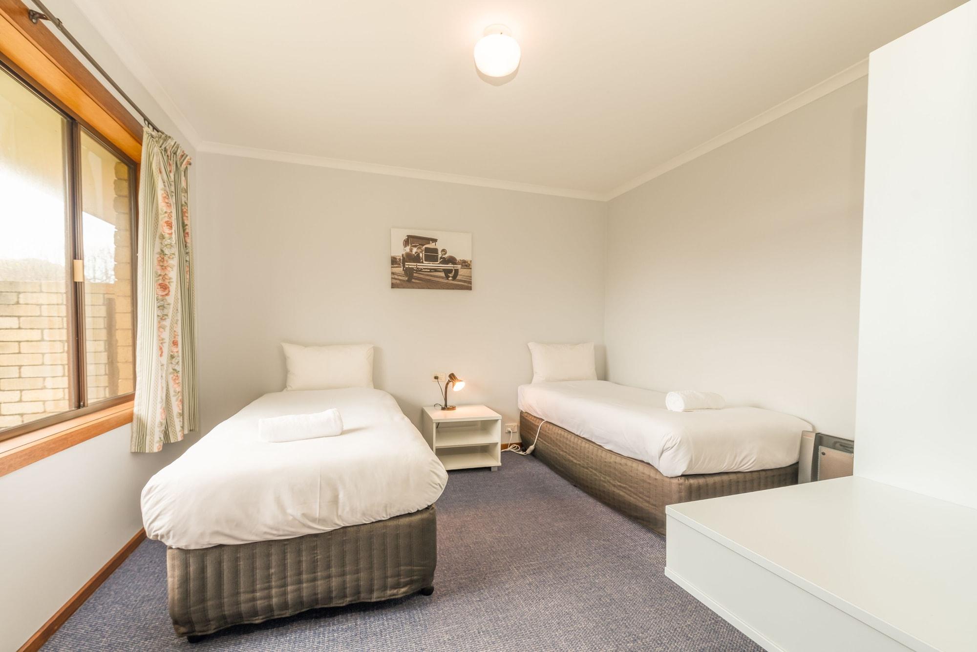 אולברסטון Seasonal South Motel & Function Centre מראה חיצוני תמונה