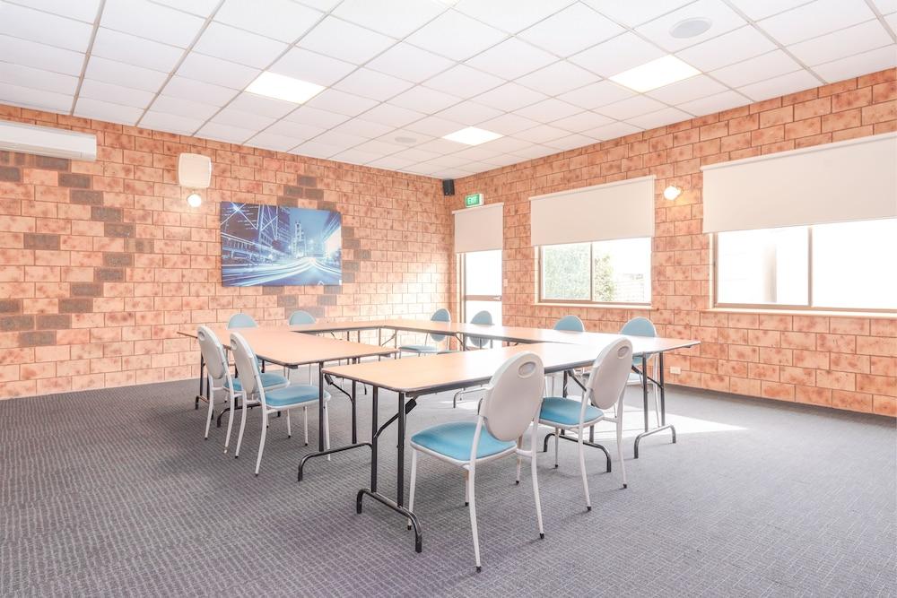 אולברסטון Seasonal South Motel & Function Centre מראה חיצוני תמונה