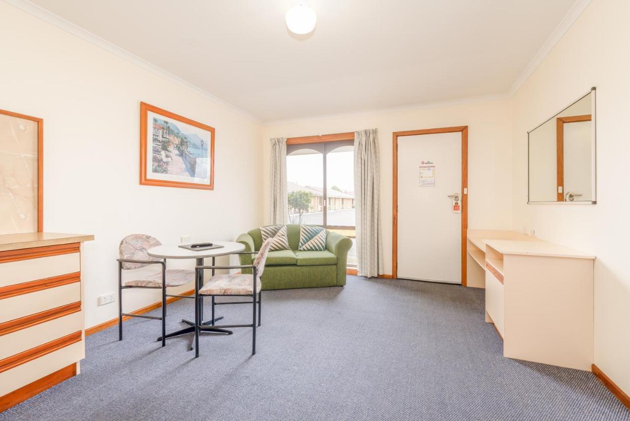 אולברסטון Seasonal South Motel & Function Centre מראה חיצוני תמונה