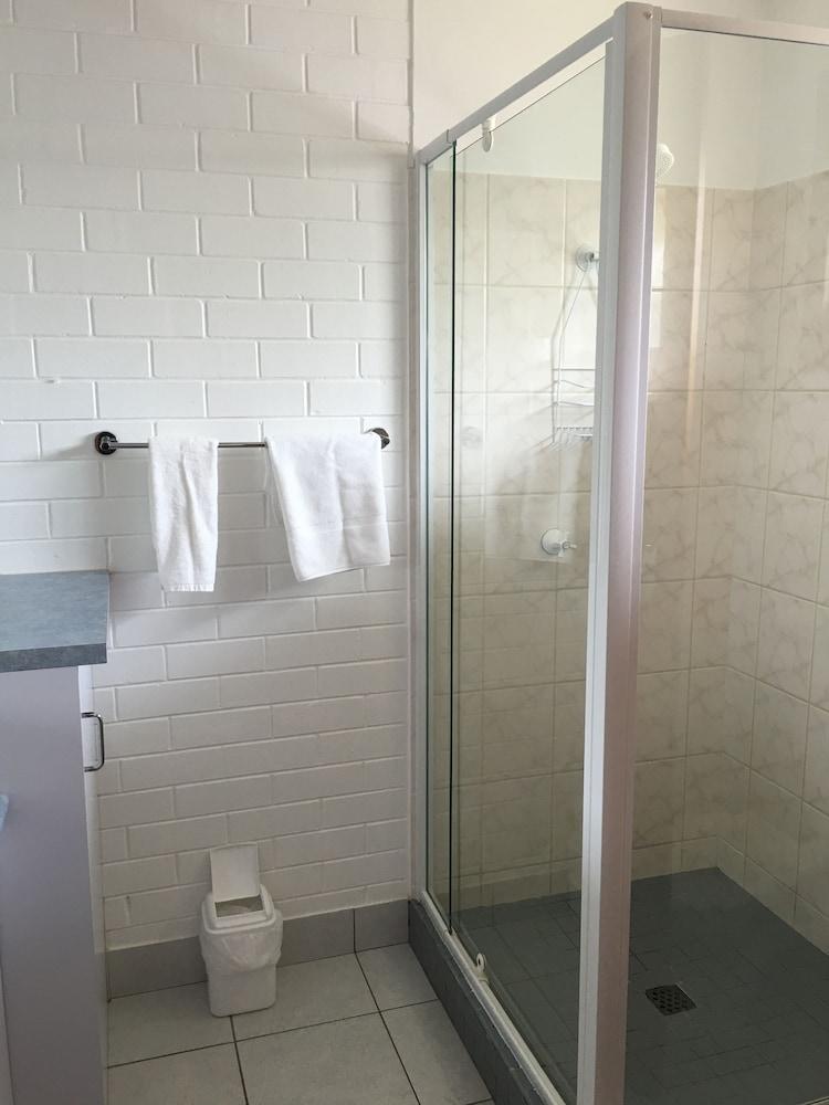אולברסטון Seasonal South Motel & Function Centre מראה חיצוני תמונה