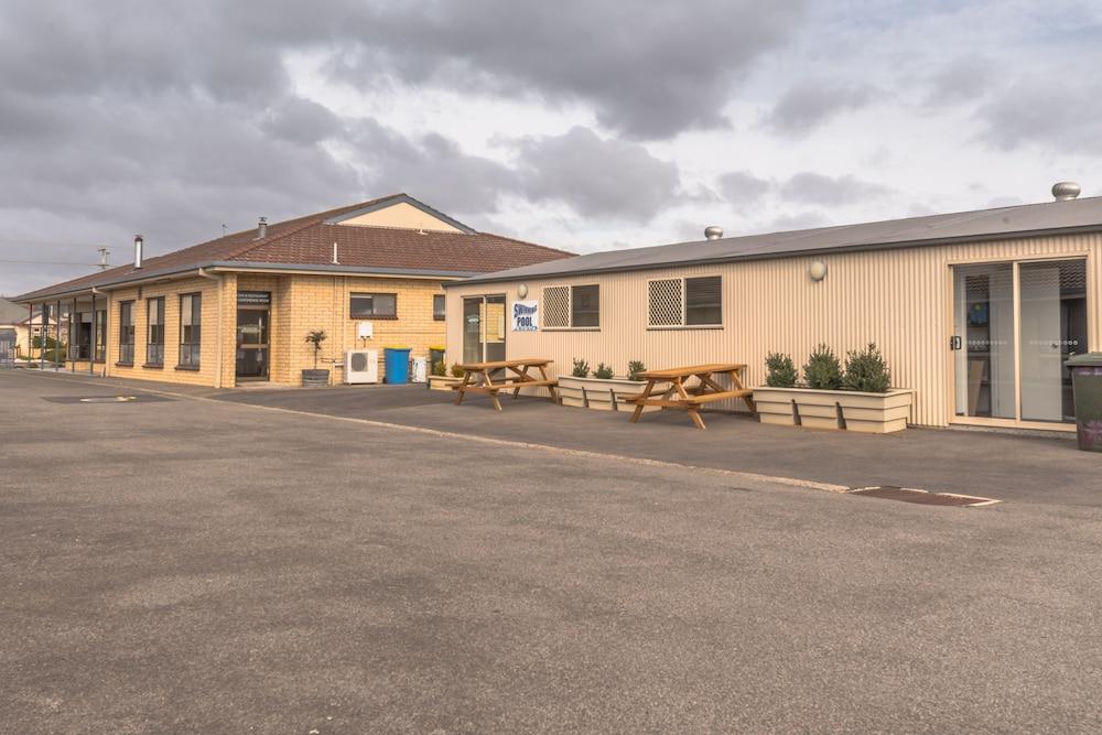 אולברסטון Seasonal South Motel & Function Centre מראה חיצוני תמונה