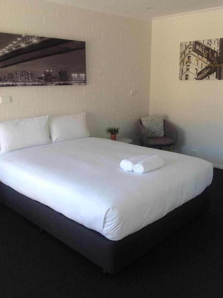 אולברסטון Seasonal South Motel & Function Centre מראה חיצוני תמונה