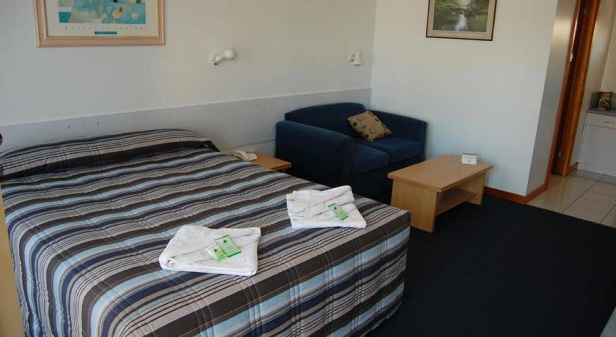 אולברסטון Seasonal South Motel & Function Centre מראה חיצוני תמונה
